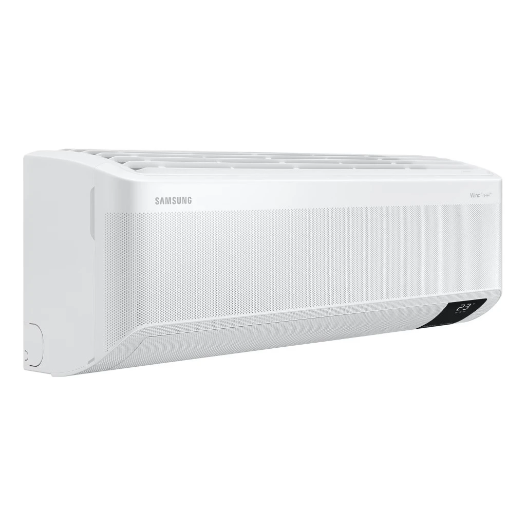 Máy lạnh Samsung AR13CYFTAWKNSV màu trắng, có logo Samsung và màn hình kỹ thuật số hiển thị nhiệt độ